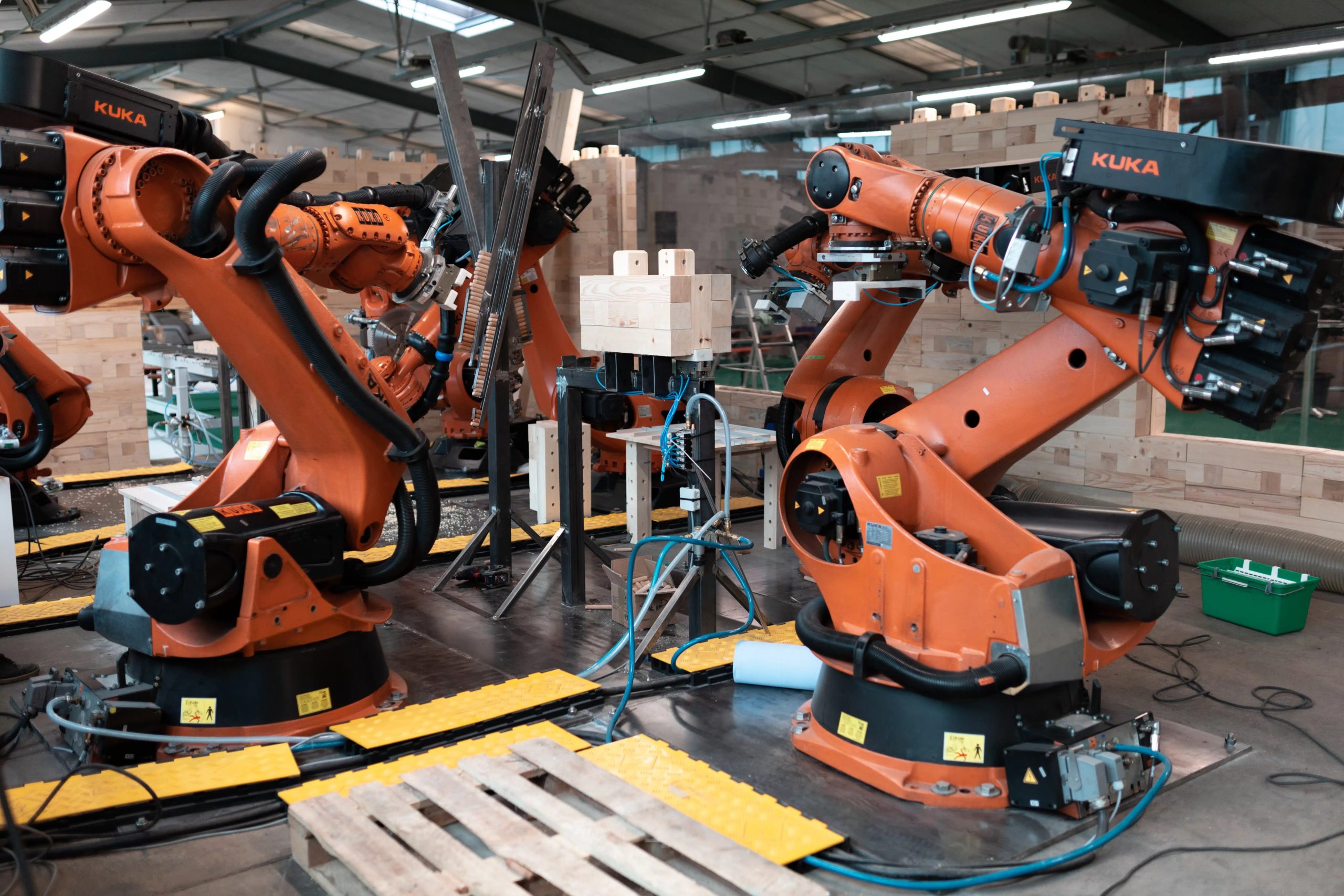 #earlyurbantalk by GIRA –  Innovationen beim Bauen: Robotergefertigte Holzbausteine aus Serienproduktion